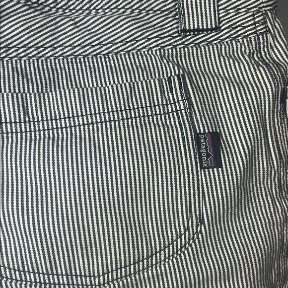 Patagonia organic cotton igna shorts blue white engineer stripe size 8 - Picture 4 of 6